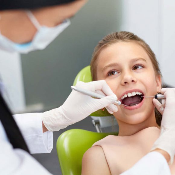 Prima visita dentistica del bambino